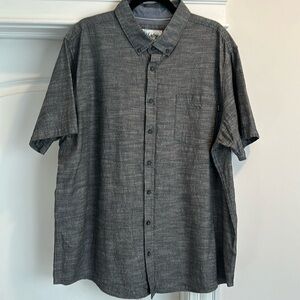 Men’s XXL Hurley Button Up short sleeve Shirt